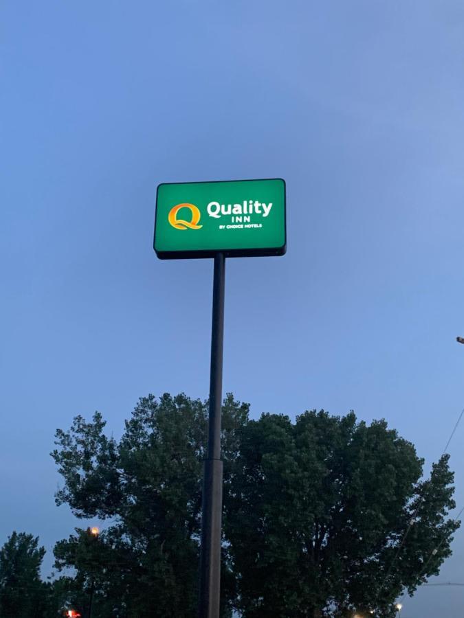 Quality Inn Owatonna Near Medical Center Екстер'єр фото
