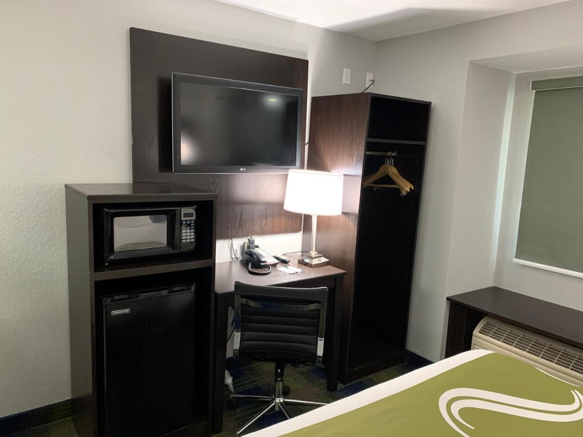 Quality Inn Owatonna Near Medical Center Екстер'єр фото
